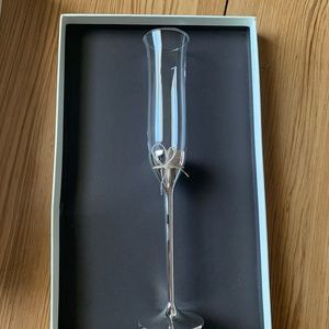 Vera Wang Wedgewood wedding champagne flutes